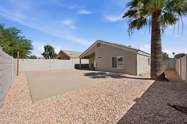 868 E LAREDO Street, Chandler, AZ 85225