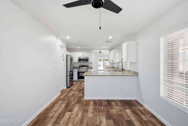 868 E LAREDO Street, Chandler, AZ 85225