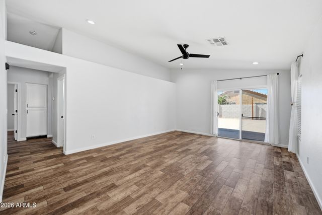868 E LAREDO Street, Chandler, AZ 85225