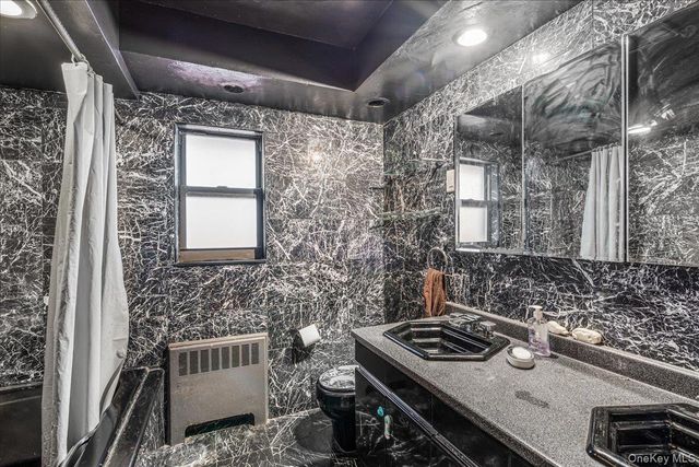 8543 211th Street, Hollis Hills, NY 11427