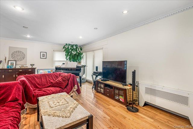 8543 211th Street, Hollis Hills, NY 11427