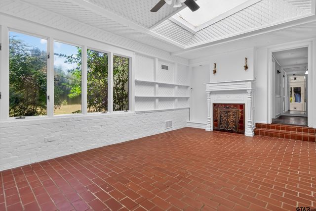 318 W 5th st., Tyler, TX 75701