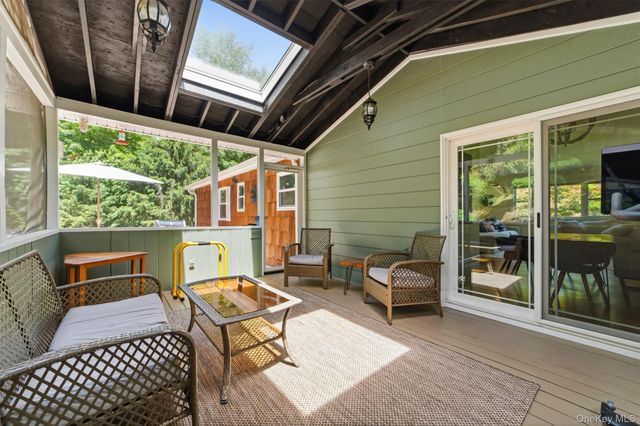 45 Lakeview Avenue W, Cortlandt Manor, NY 10567