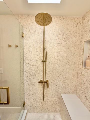 14 SE Paddock Circle, Jupiter, FL 33469