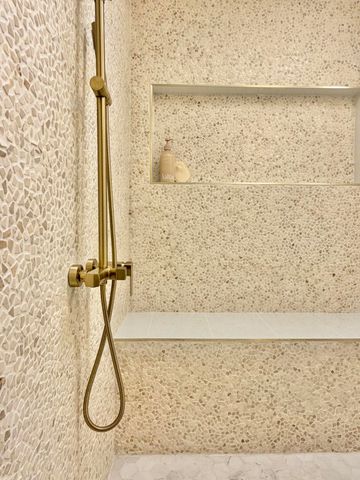 14 SE Paddock Circle, Jupiter, FL 33469