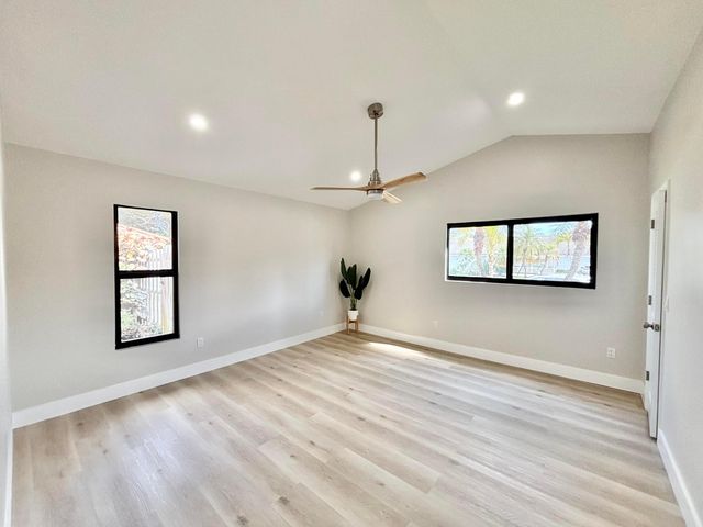 14 SE Paddock Circle, Jupiter, FL 33469