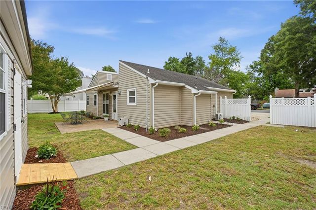 1359 Cypress PL, Chesapeake, VA 23320