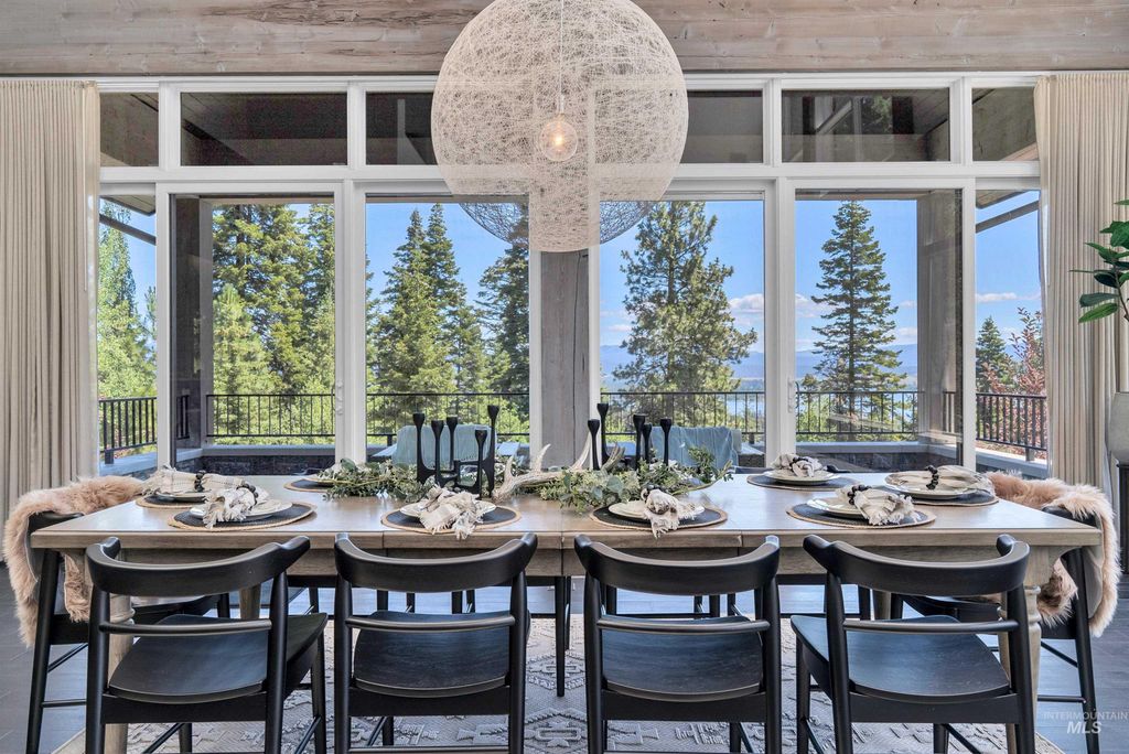 433 Sugarloaf Place, Donnelly, ID 83615 photo 9