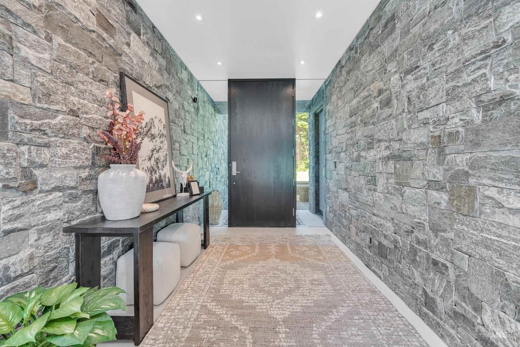 433 Sugarloaf Place, Donnelly, ID 83615 photo 14