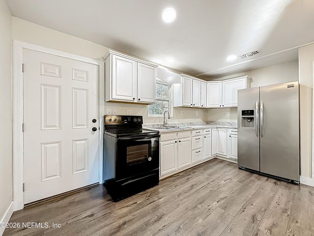 141 PARIS Street, Interlachen, FL 32148