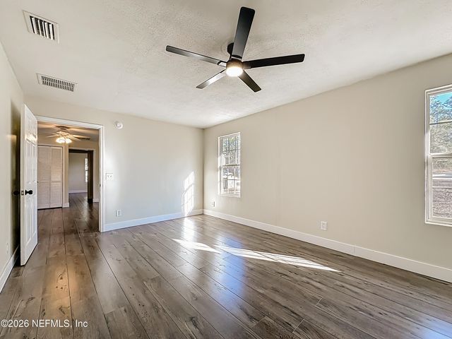 141 PARIS Street, Interlachen, FL 32148