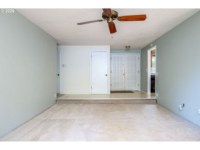 14429 Se HILLGROVE Ct, Milwaukie, OR 97267