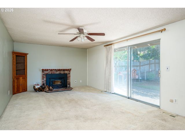 14429 Se HILLGROVE Ct, Milwaukie, OR 97267