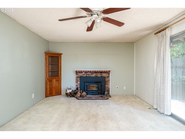 14429 Se HILLGROVE Ct, Milwaukie, OR 97267