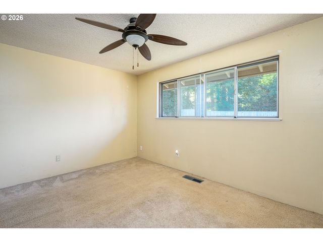 14429 Se HILLGROVE Ct, Milwaukie, OR 97267