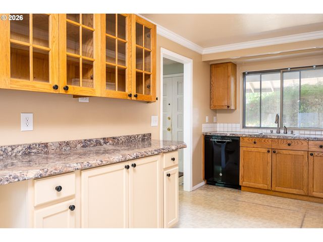 14429 Se HILLGROVE Ct, Milwaukie, OR 97267