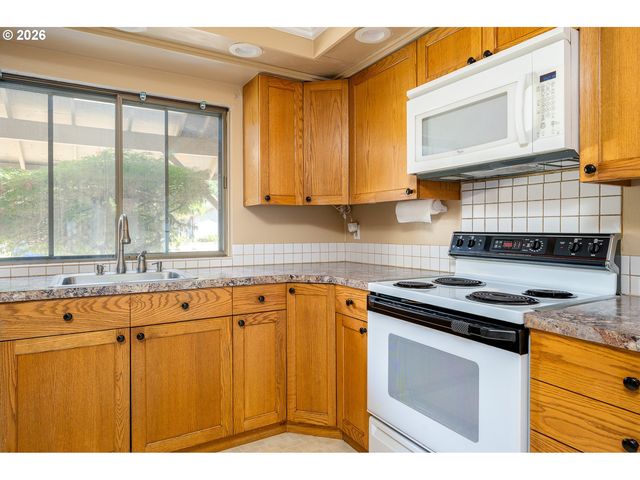 14429 Se HILLGROVE Ct, Milwaukie, OR 97267