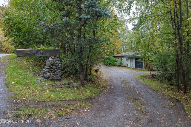 14407 W Lake Ridge Drive, Eagle River, AK 99577
