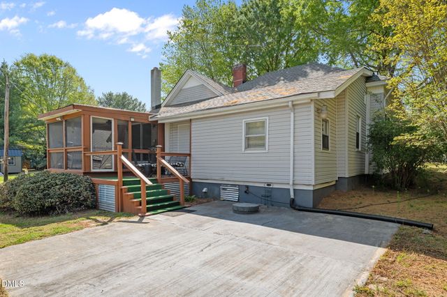 528 Red Marshall Road, Pelham, NC 27311
