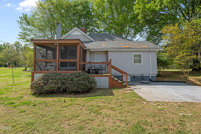 528 Red Marshall Road, Pelham, NC 27311