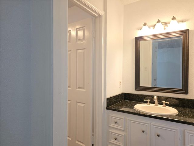 505 W 18th ST E, Austin, TX 78701