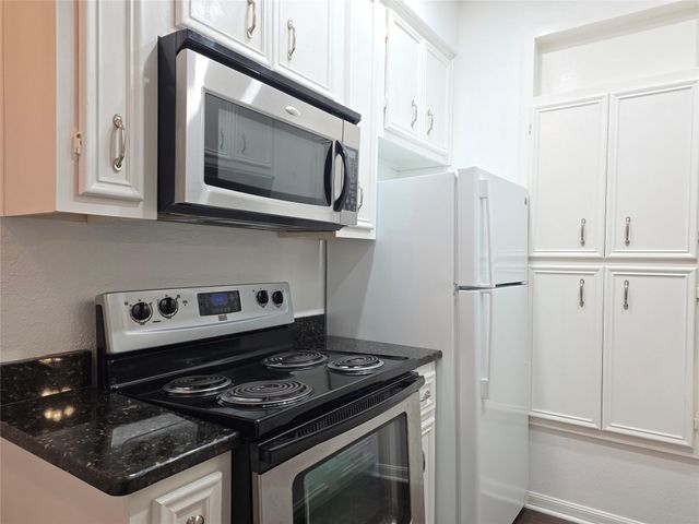 505 W 18th ST E, Austin, TX 78701