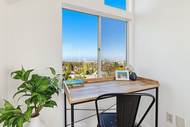 1450 Brett Place 305, San Pedro, CA 90732