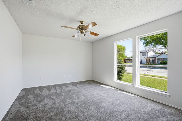 6021 Dusty Road, Watauga, TX 76148