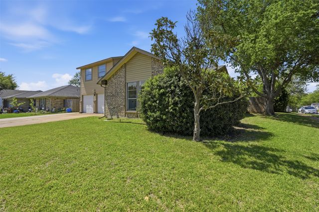 6021 Dusty Road, Watauga, TX 76148