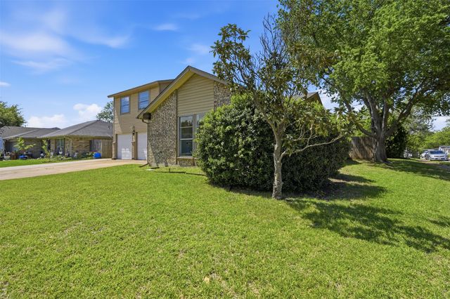 6021 Dusty Road, Watauga, TX 76148
