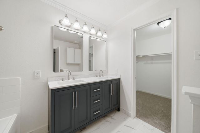 32334 Summer Park Lane, Conroe, TX 77385