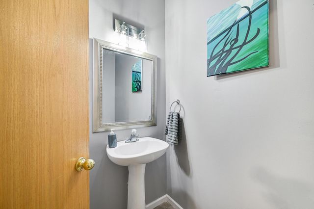 5435 144th Way NW 14, Anoka, MN 55303