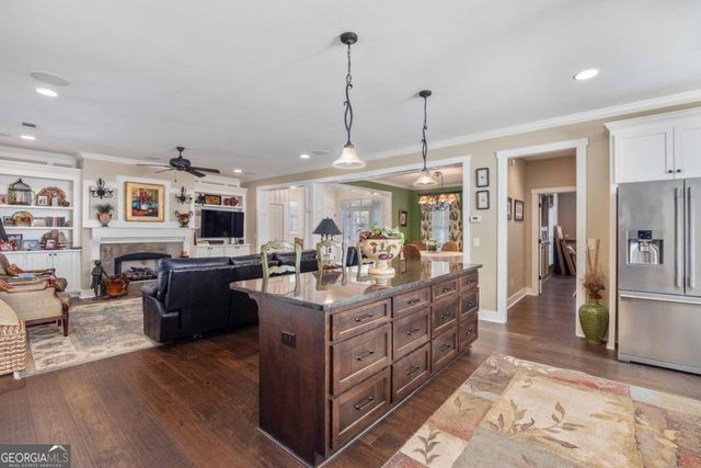 219 Longleaf Way, Pine Mountain, GA 31822