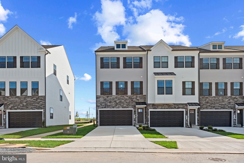 411 ENSEMBLE WAY, Frederick, MD 21701