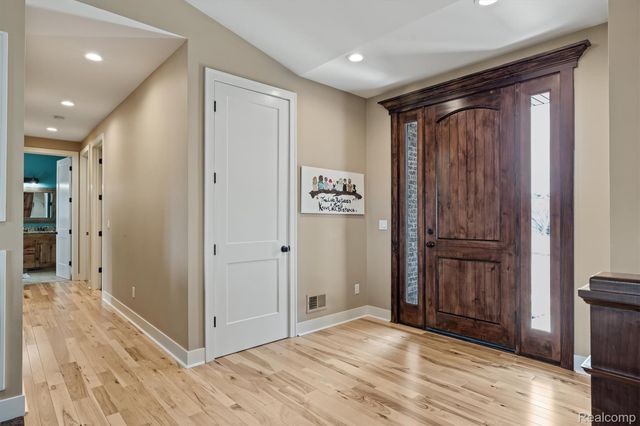 7880 Haley Road, White Lake Charter Township, MI 48383