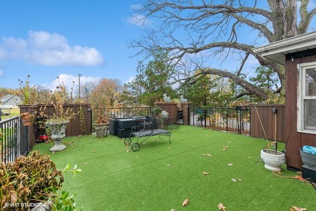 2234 W Glenlord Road, Stevensville, MI 49127