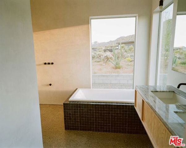 7825 Conejo Avenue, Joshua Tree, CA 92252