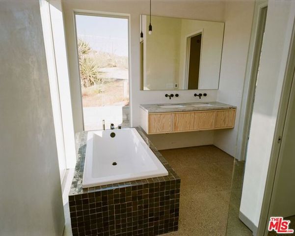 7825 Conejo Avenue, Joshua Tree, CA 92252