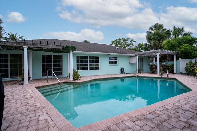 301 PALM DRIVE, Largo, FL 33770