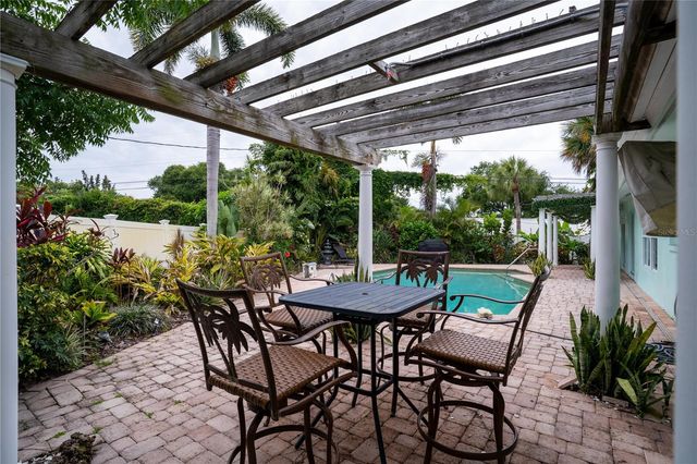 301 PALM DRIVE, Largo, FL 33770