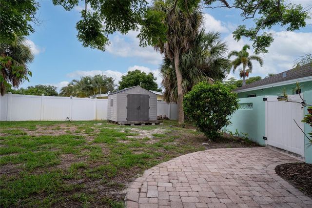 301 PALM DRIVE, Largo, FL 33770