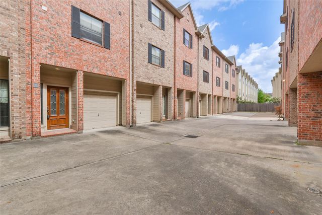 2904 Chenevert Street M, Houston, TX 77004