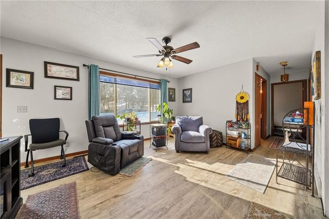 2202 Crestview Drive, Eau Claire, WI 54703