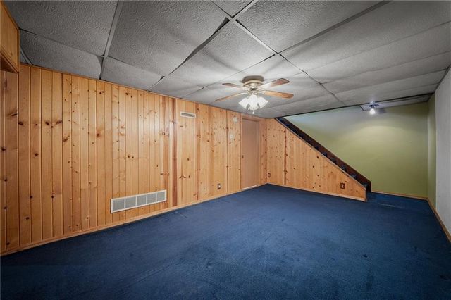 2202 Crestview Drive, Eau Claire, WI 54703