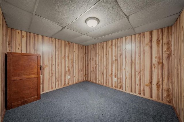 2202 Crestview Drive, Eau Claire, WI 54703