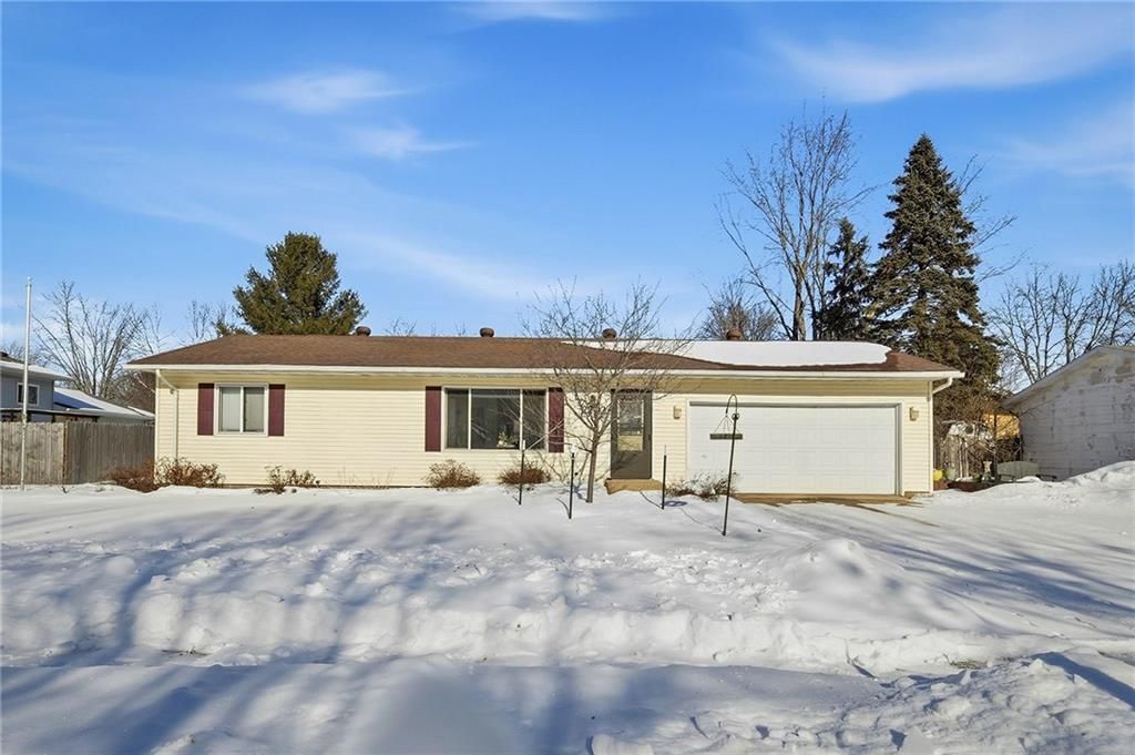2202 Crestview Drive, Eau Claire, WI 54703