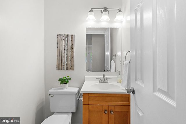 9361 TARTAN VIEW DR, Fairfax, VA 22032