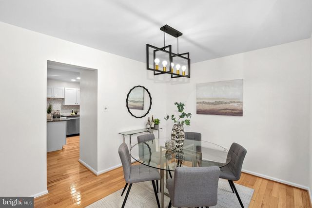 9361 TARTAN VIEW DR, Fairfax, VA 22032
