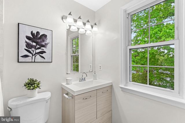 9361 TARTAN VIEW DR, Fairfax, VA 22032