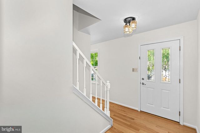9361 TARTAN VIEW DR, Fairfax, VA 22032